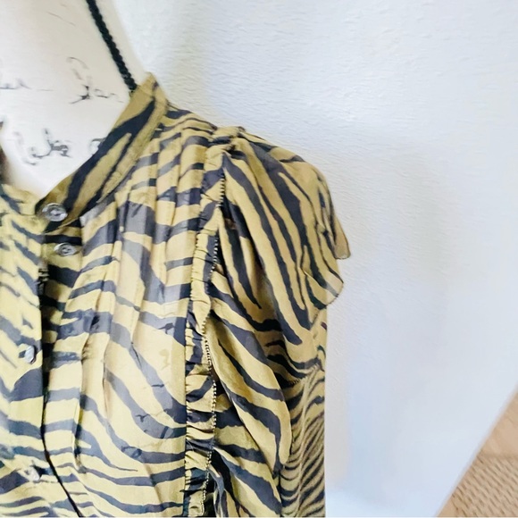 Veronica Beard Tiger-Print Ruffle Button-Front Blouse - Picture 7 of 12